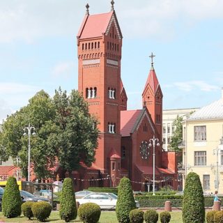 Bielorussia, chiesa rossa a Minsk