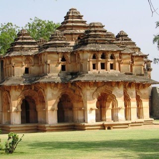 India, Lotus Mahal