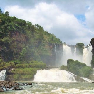 Paraguay, cascate Saltos del Monday