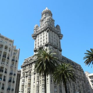 Uruguay, Palazzo Salvo a Montevideo